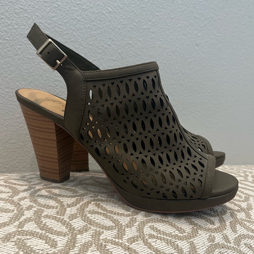 Coconuts Heels